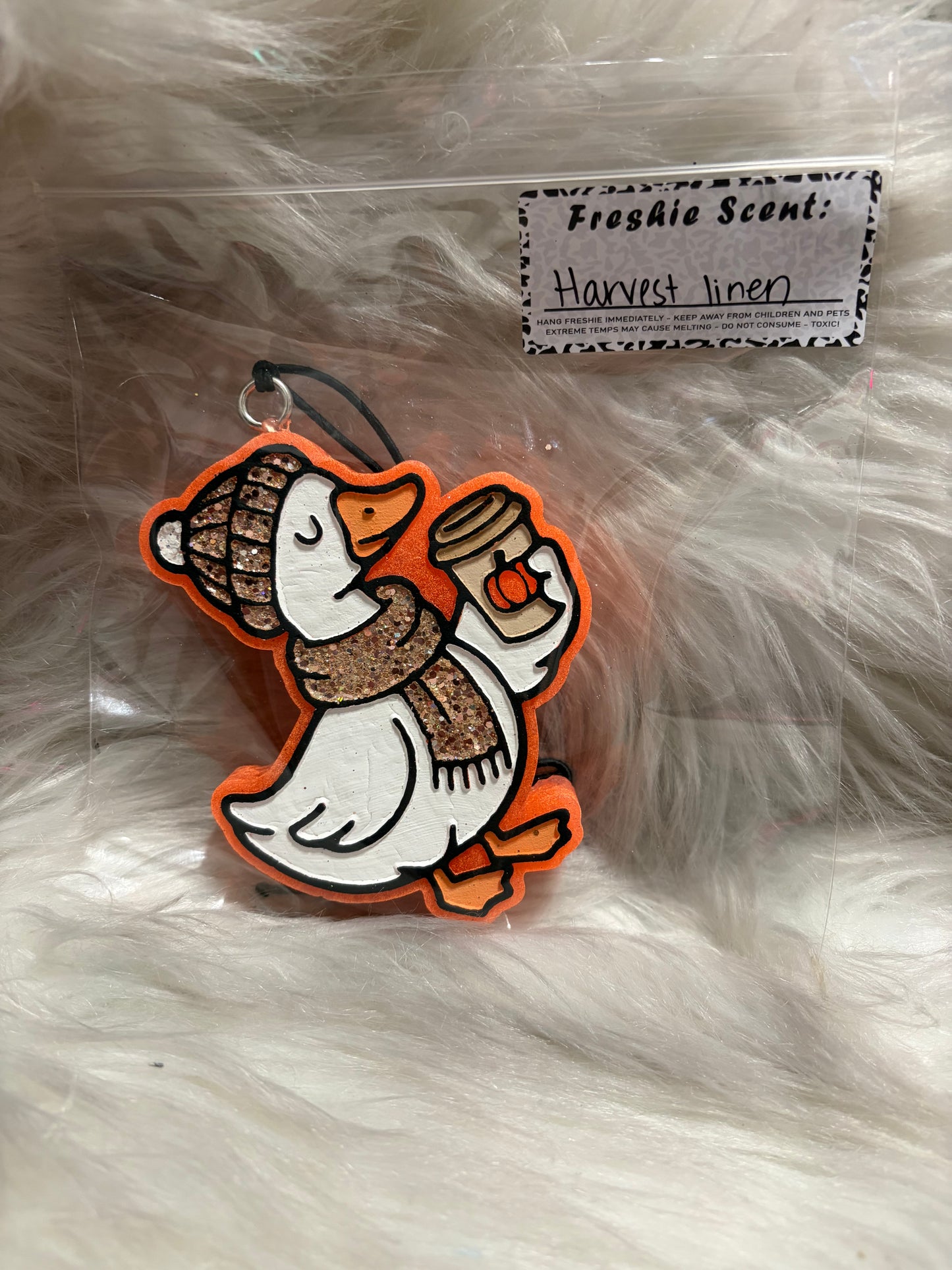 Goose with coffee harvest linen rts